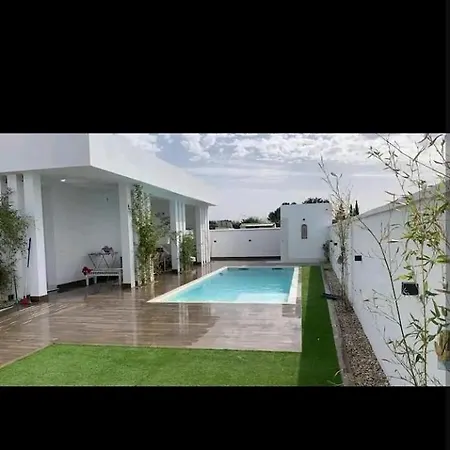 Villa Beautiful With Pool Chiclana